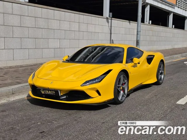 Ferrari F8 2021