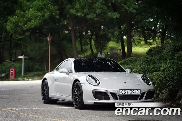 Porsche 911 2018