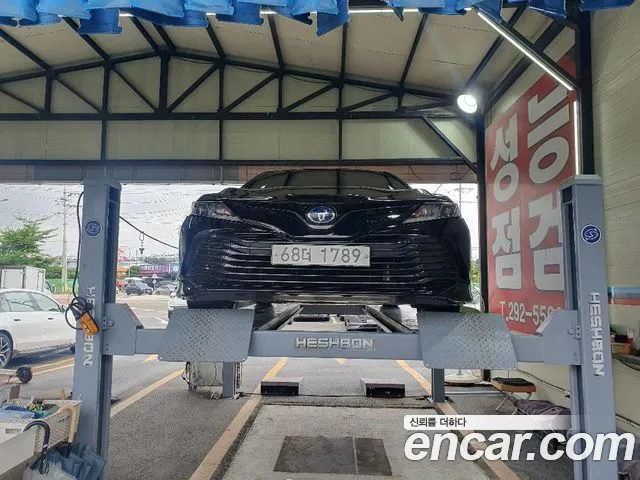 Toyota Camry 2019