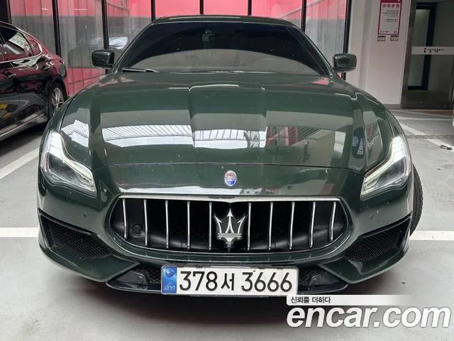 Maserati Quattroporte 2015