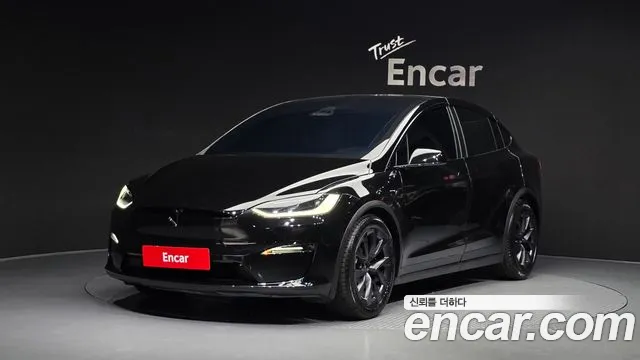 Tesla Model X 2025