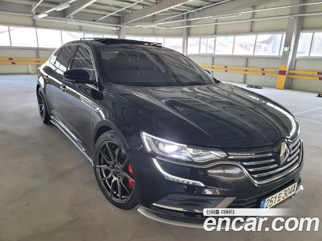 Renault SM6 2016