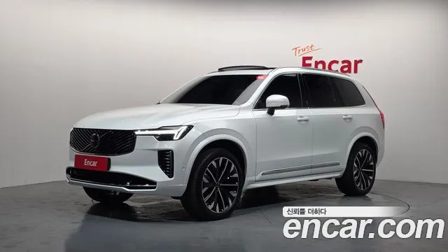 Volvo XC90 2025