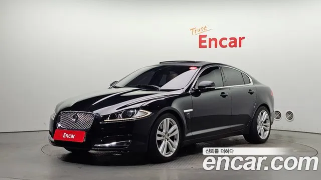 Jaguar XF 2012