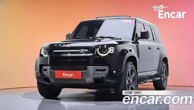 Land Rover Defender 2023