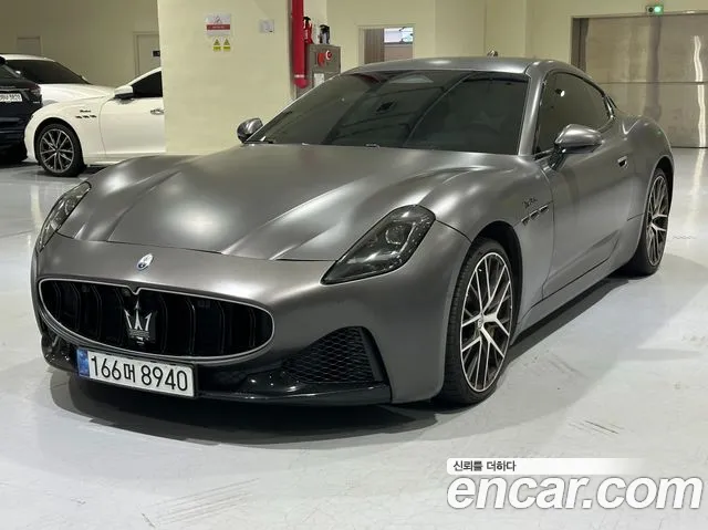 Maserati GranTurismo 2024