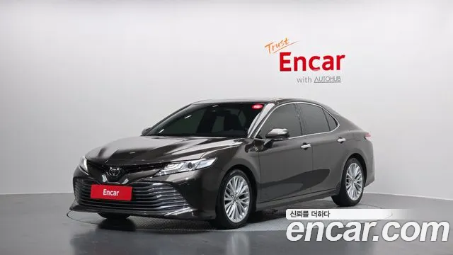 Toyota Camry 2019