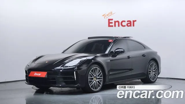 Porsche Panamera 2024