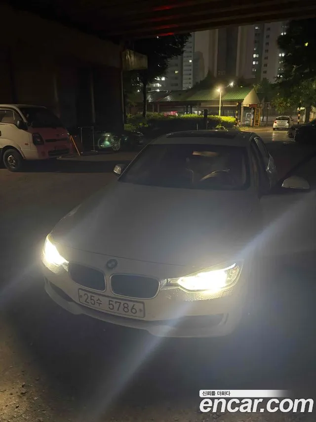 BMW 3-Series 2013