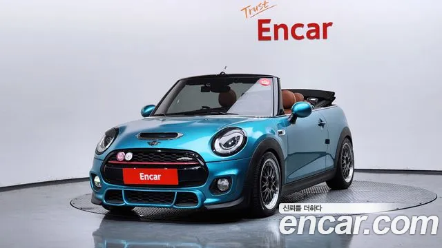 MINI Cooper Convertible 2016