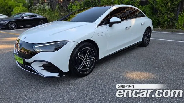 Mercedes-Benz EQE 2024