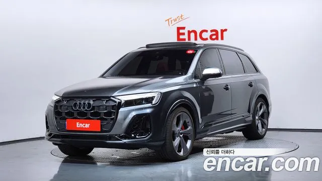 Audi SQ7 2025