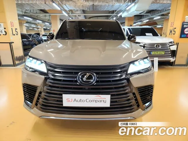 Lexus LX 2025