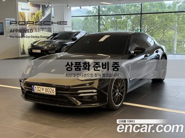 Porsche Panamera 2023