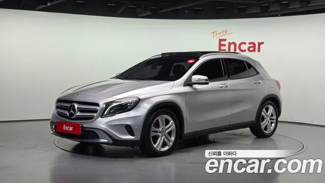 Mercedes-Benz GLA-Class 2016