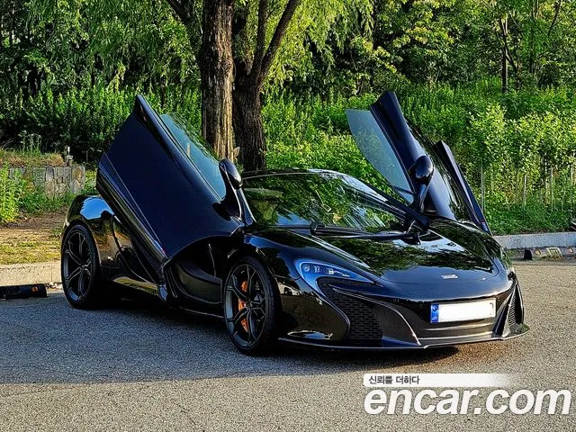 McLaren 650S 2015