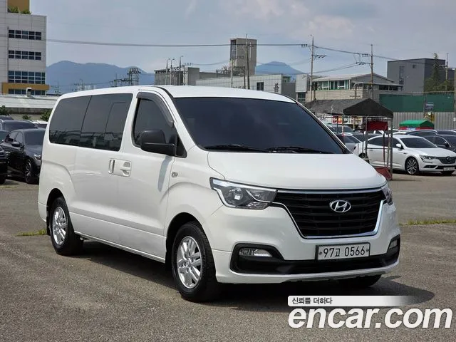 Hyundai Starex 2019