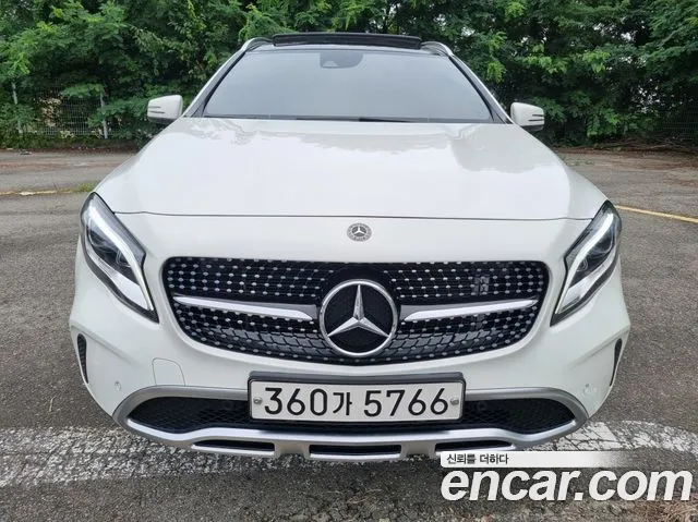 Mercedes-Benz GLA-Class 2017
