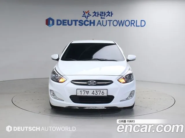 Hyundai Accent 2015