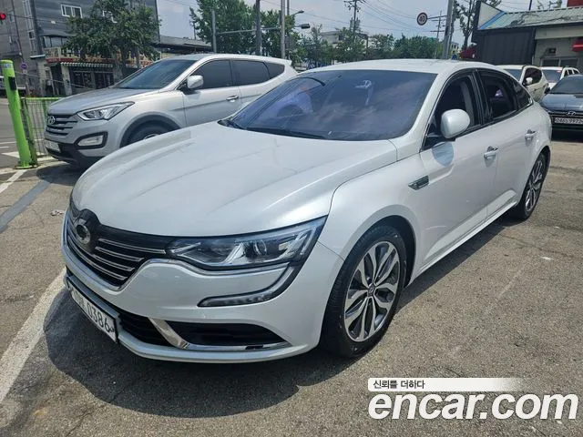 Renault SM6 2016