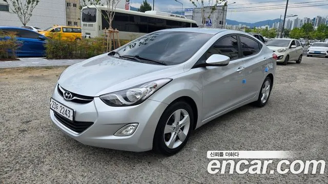 Hyundai Avante 2011