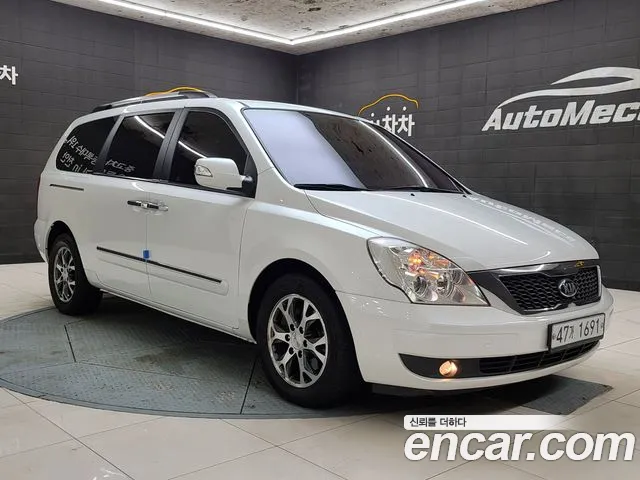 Kia Canival 2013