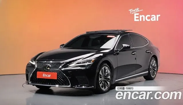 Lexus LS 2022