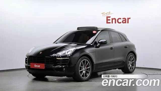 Porsche Macan 2016
