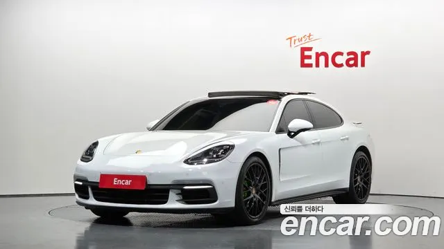 Porsche Panamera 2018