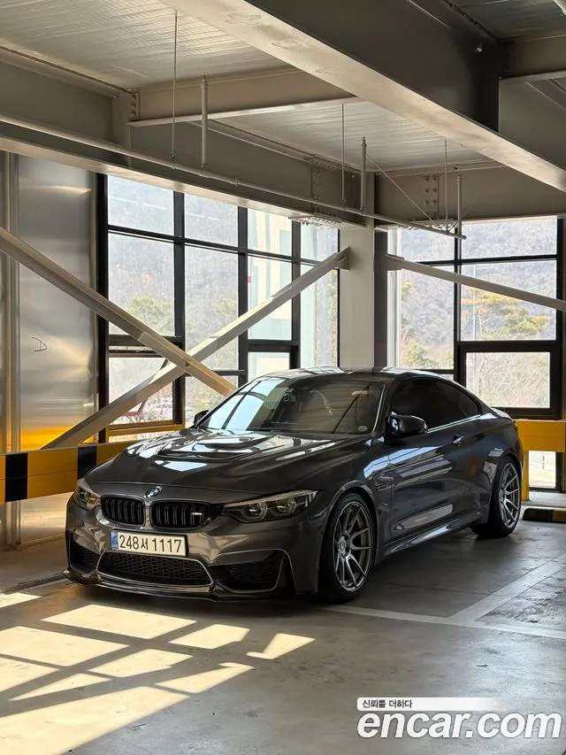 BMW M4 2017