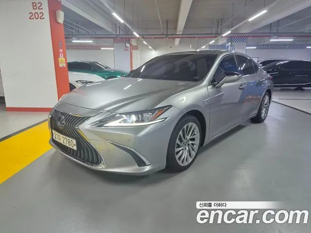 Lexus ES 2018
