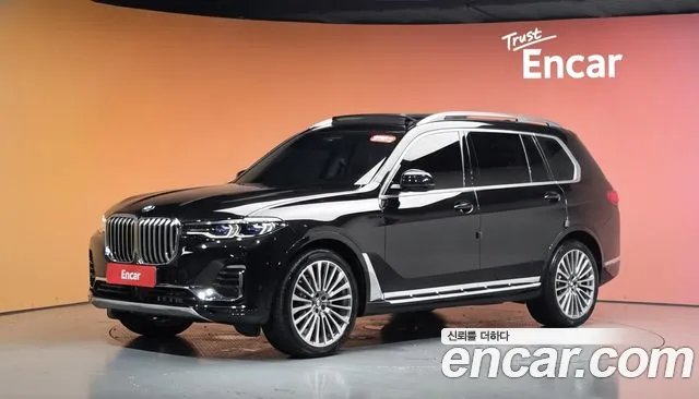 BMW X7 2021