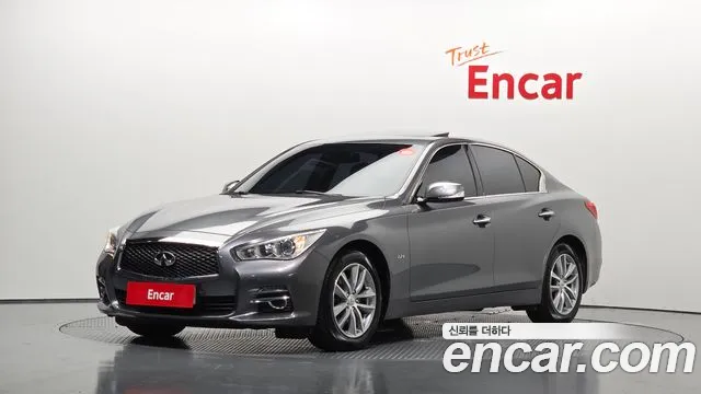 Infiniti Q50 2016