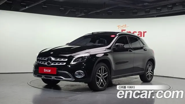 Mercedes-Benz GLA-Class 2018