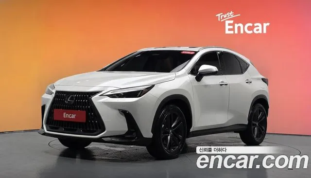 Lexus NX 2025