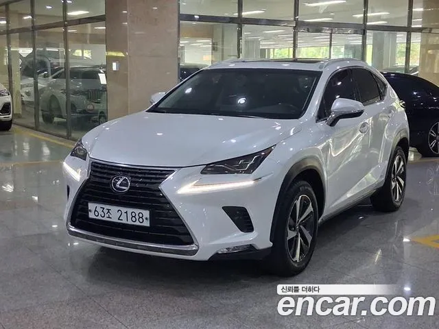 Lexus NX 2018