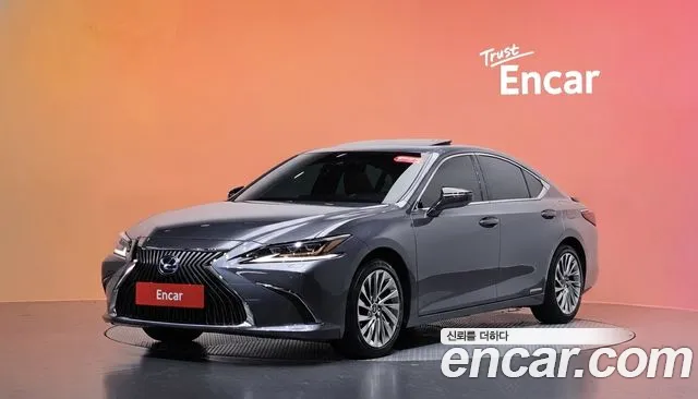 Lexus ES 2021