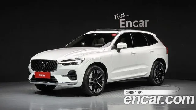Volvo XC60 2025
