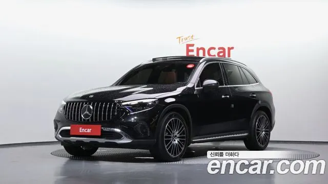 Mercedes-Benz GLC-Class 2023