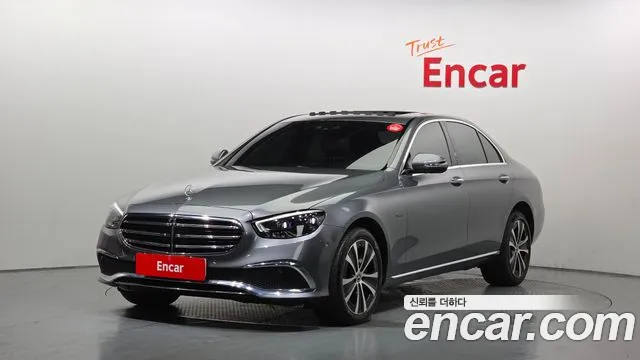 Mercedes-Benz E-Class 2021