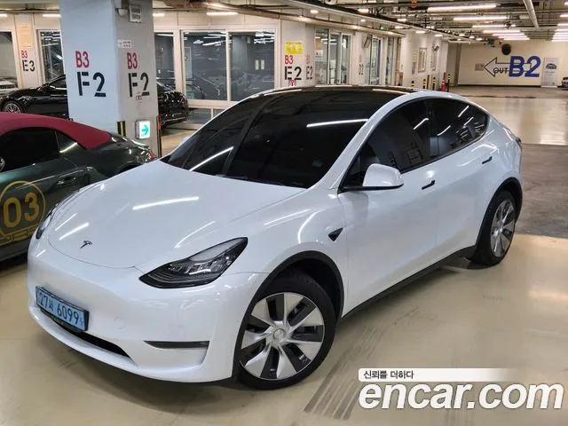Tesla Model Y 2021