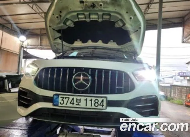 Mercedes-Benz GLA- H247 2021