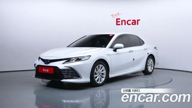 Toyota Camry 2023