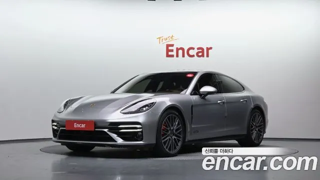 Porsche Panamera 2024