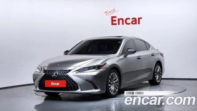 Lexus ES 2023
