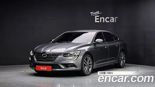 Renault SM6 2016