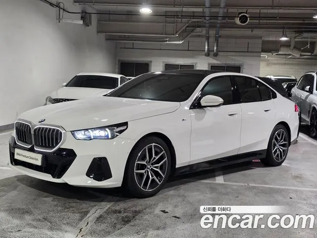 BMW 5 (G60) 2023