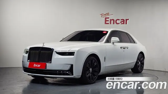 Rolls-Royce Ghost 2025