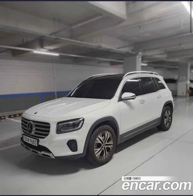 Mercedes-Benz GLB-Class 2024