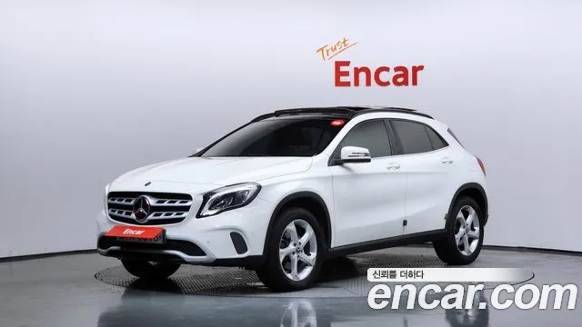 Mercedes-Benz GLA-Class 2017